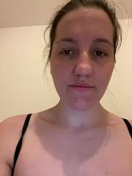 Nicole-Ray online show from May 2026 08:17:02 PM