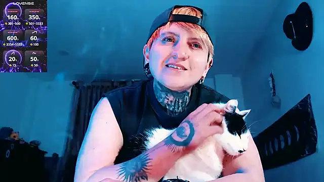 Marieblueeyes online show from November 2025 04:04:01 AM