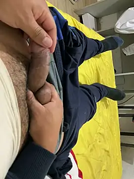 Snapshot of elvis0966 chatting on March 2025 03:36:02 AM elvis0966 online show from March 2025 03:36:02 AM