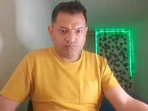 Snapshot of SexDiffrent chatting on June 2026 05:34:02 PM SexDiffrent online show from June 2026 05:34:02 PM