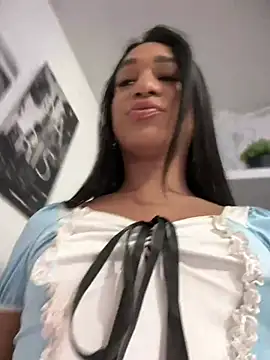 Snapshot of Ashly_Miller chatting on January 2025 11:05:02 PM Ashly Miller online show from January 2025 11:05:02 PM