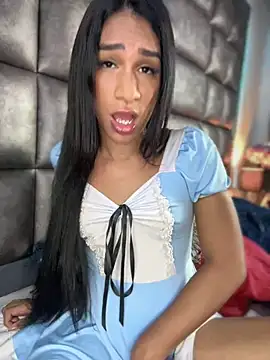 Snapshot of Ashly_Miller chatting on February 2025 10:00:02 PM Ashly Miller online show from February 2025 10:00:02 PM