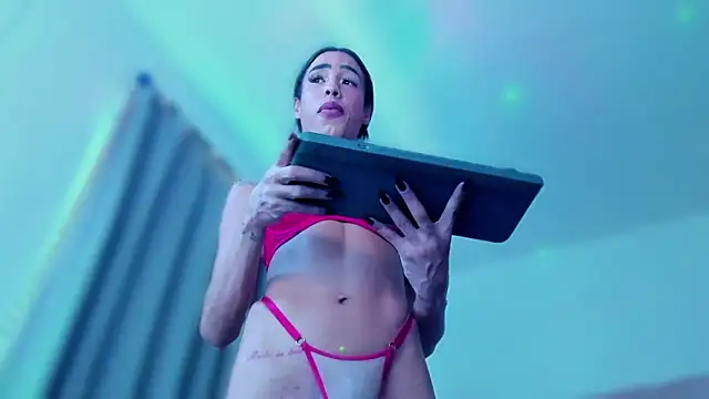 Snapshot of KatalinaMillan chatting on March 2026 05:37:02 PM KatalinaMillan online show from March 2026 05:37:02 PM