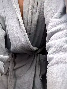 geilehure26 online show from December 2024 09:00:02 AM