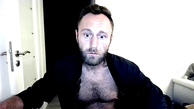 geilehure26 online show from September 2025 07:04:01 PM