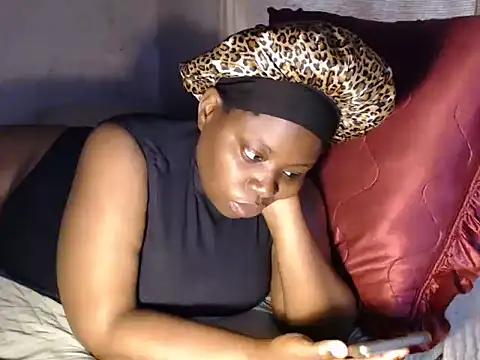 Snapshot of devine_TATAS chatting on October 2025 02:47:01 PM devine TATAS online show from October 2025 02:47:01 PM