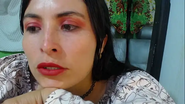 Snapshot of Alexandrasaenz chatting on January 2025 11:54:01 PM Alexandrasaenz online show from January 2025 11:54:01 PM