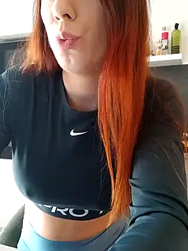 clara-francaise online show from June 2026 01:43:01 PM