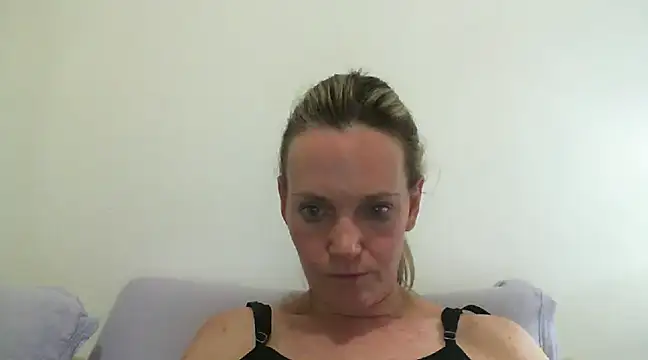 Annylove1 online show from January 2025 12:58:02 AM