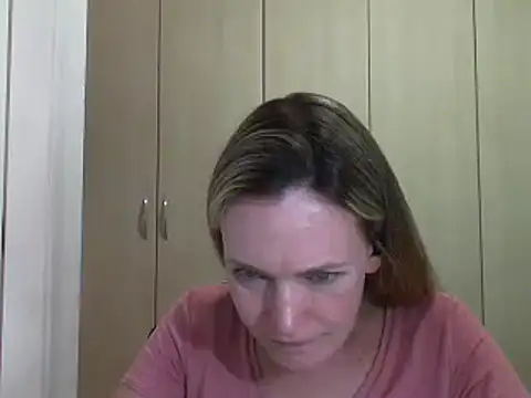 Annylove1 online show from February 2025 06:01:01 PM