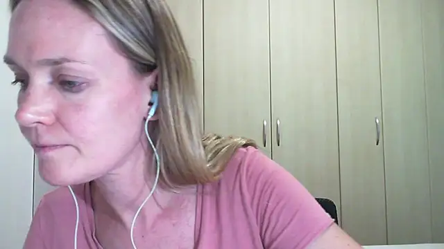 Annylove1 online show from February 2025 08:50:02 PM