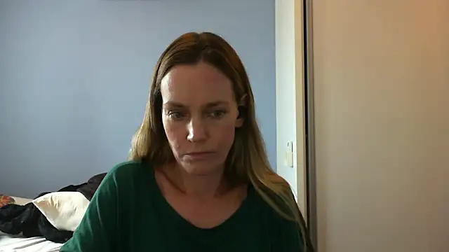 Annylove1 online show from September 2025 03:44:01 PM