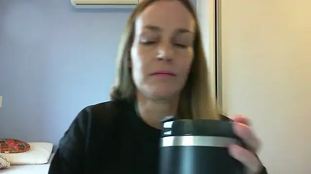 Annylove1 online show from September 2025 11:03:01 AM