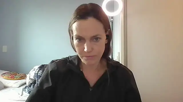 Annylove1 online show from December 2025 10:43:01 AM