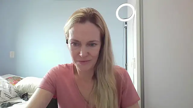 Snapshot of Annylove1 chatting on February 2026 12:15:02 PM Annylove1 online show from February 2026 12:15:02 PM