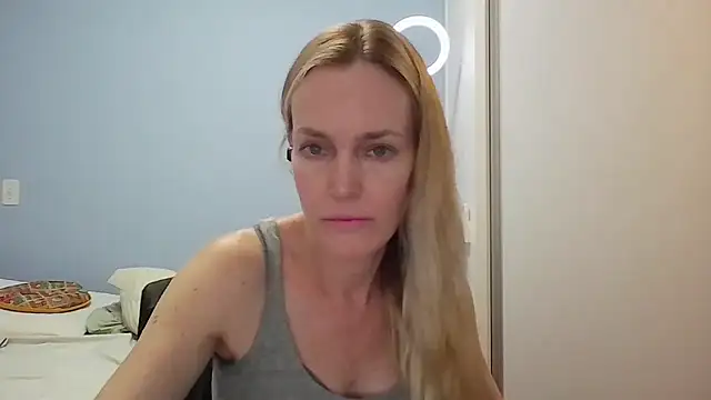 Snapshot of Annylove1 chatting on February 2026 12:26:01 PM Annylove1 online show from February 2026 12:26:01 PM