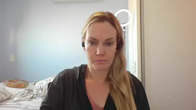 Snapshot of Annylove1 chatting on March 2026 10:44:01 AM Annylove1 online show from March 2026 10:44:01 AM