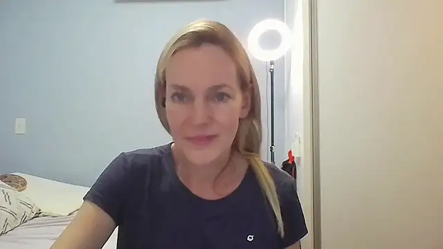 Snapshot of Annylove1 chatting on March 2026 05:16:01 PM Annylove1 online show from March 2026 05:16:01 PM