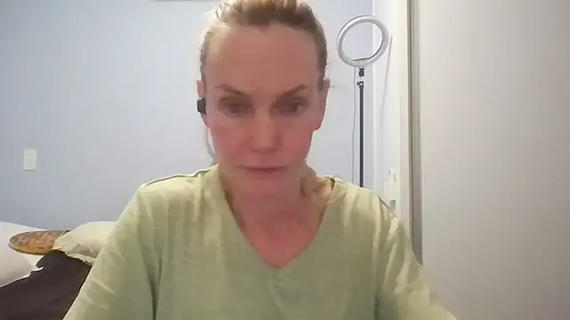 Annylove1 online show from June 2026 12:13:01 AM