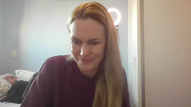 Annylove1 online show from June 2026 12:02:01 PM