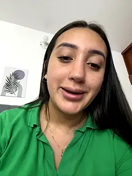 Snapshot of Hannahoff chatting on September 2025 04:16:02 AM Hannahoff online show from September 2025 04:16:02 AM