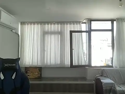 ALPHANDRE online show from February 2025 11:09:02 AM