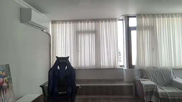 ALPHANDRE online show from February 2025 11:41:02 AM