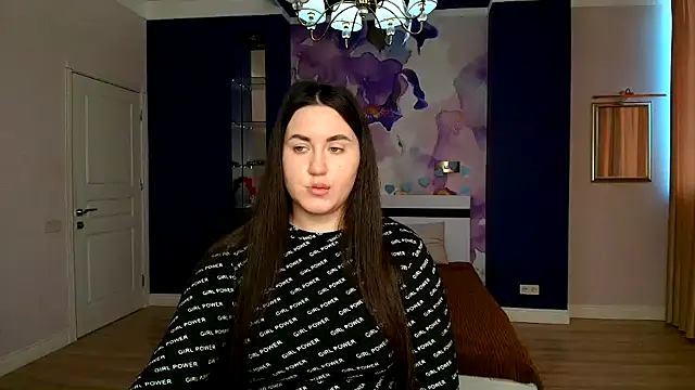 Snapshot of Roxie_Bradley chatting on February 2025 06:40:02 AM Roxie Bradley online show from February 2025 06:40:02 AM