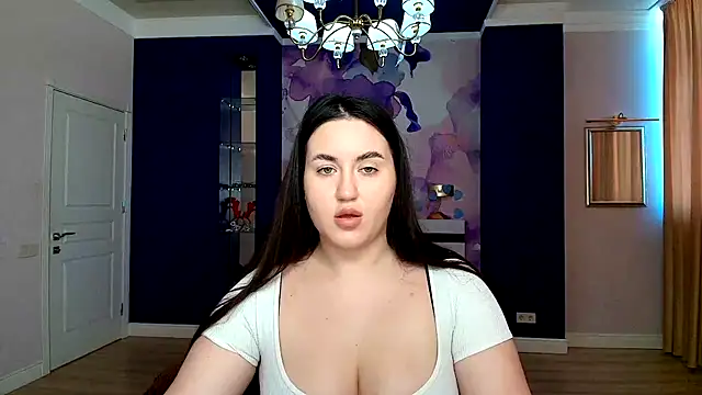 Snapshot of Roxie_Bradley chatting on March 2025 06:32:02 AM Roxie Bradley online show from March 2025 06:32:02 AM