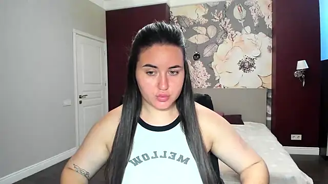Snapshot of Roxie_Bradley chatting on September 2025 05:51:01 AM Roxie Bradley online show from September 2025 05:51:01 AM
