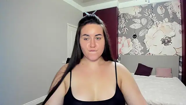 Roxie Bradley online show from November 2025 06:57:01 AM