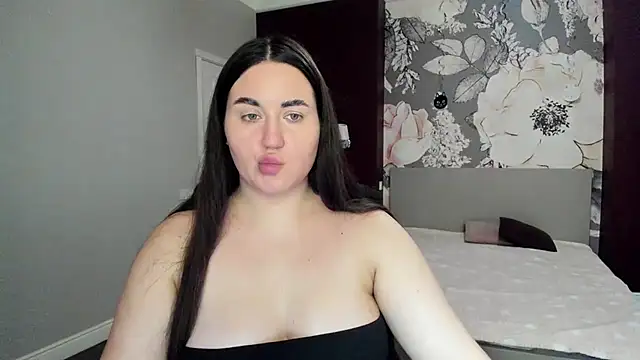 Roxie Bradley online show from January 2026 07:00:01 AM