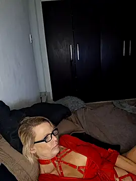 DonnaWinner77 online show from November 2025 06:12:01 PM