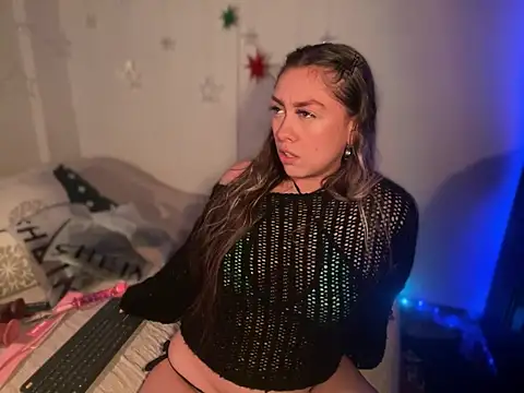 Im sophiie online show from January 2025 09:00:01 AM