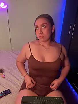 Im sophiie online show from February 2025 09:13:02 AM