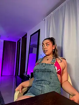 Im sophiie online show from September 2025 06:47:02 AM