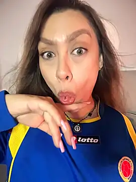 Im sophiie online show from June 2026 09:14:01 AM