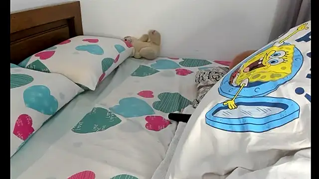 Snapshot of _yisela_ chatting on January 2025 10:28:01 PM yisela online show from January 2025 10:28:01 PM