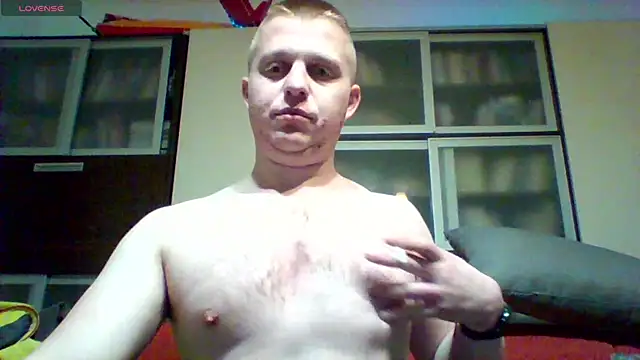 Snapshot of Matttthees chatting on January 2025 03:23:01 AM Matttthees online show from January 2025 03:23:01 AM