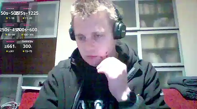 Snapshot of Matttthees chatting on February 2025 11:26:02 PM Matttthees online show from February 2025 11:26:02 PM