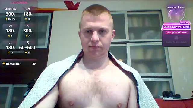 Snapshot of Matttthees chatting on March 2025 08:18:01 AM Matttthees online show from March 2025 08:18:01 AM