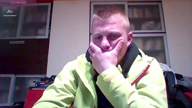 Snapshot of Matttthees chatting on March 2025 07:35:01 PM Matttthees online show from March 2025 07:35:01 PM
