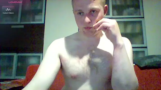 Snapshot of Matttthees chatting on March 2025 11:09:02 PM Matttthees online show from March 2025 11:09:02 PM