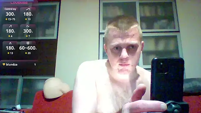 Snapshot of Matttthees chatting on March 2025 02:48:01 AM Matttthees online show from March 2025 02:48:01 AM