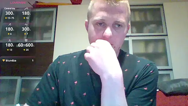 Snapshot of Matttthees chatting on March 2025 05:54:01 AM Matttthees online show from March 2025 05:54:01 AM