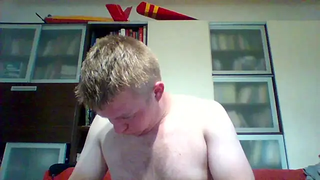 Snapshot of Matttthees chatting on September 2025 05:18:01 AM Matttthees online show from September 2025 05:18:01 AM