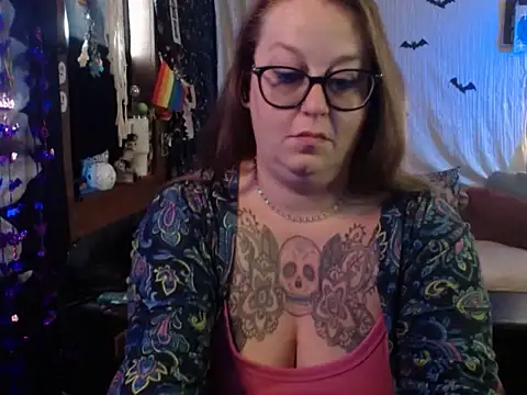 Snapshot of edgexchaos chatting on October 2025 01:14:01 PM edgexchaos online show from October 2025 01:14:01 PM