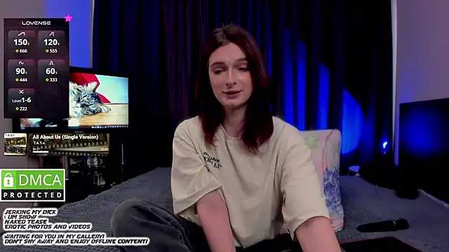 Snapshot of Lee_Loo chatting on October 2025 01:52:01 PM Lee Loo online show from October 2025 01:52:01 PM