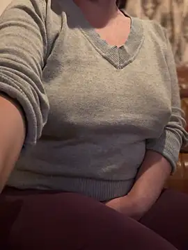 Snapshot of sweetmystery1 chatting on December 2024 04:36:02 PM sweetmystery1 online show from December 2024 04:36:02 PM