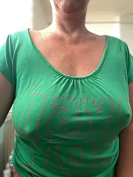 sweetmystery1 online show from September 2025 03:28:02 PM